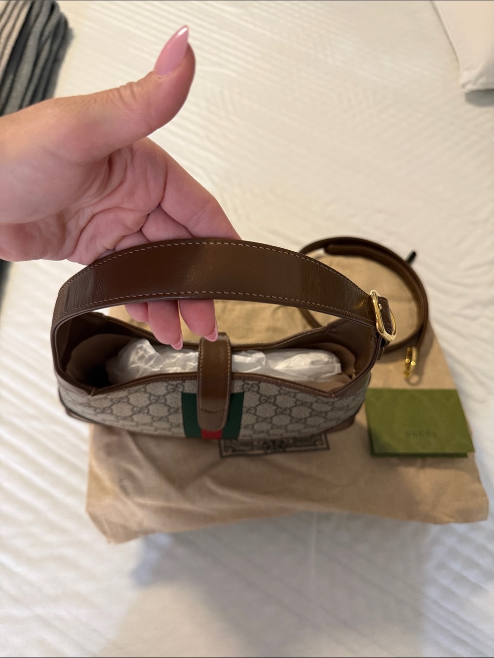 Gucci Brown GG Supreme Shoulder Bag with Green-Red Web - Picture 10 of 16